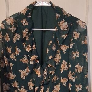 Lush Green Floral Blouse with Ruffle Detail